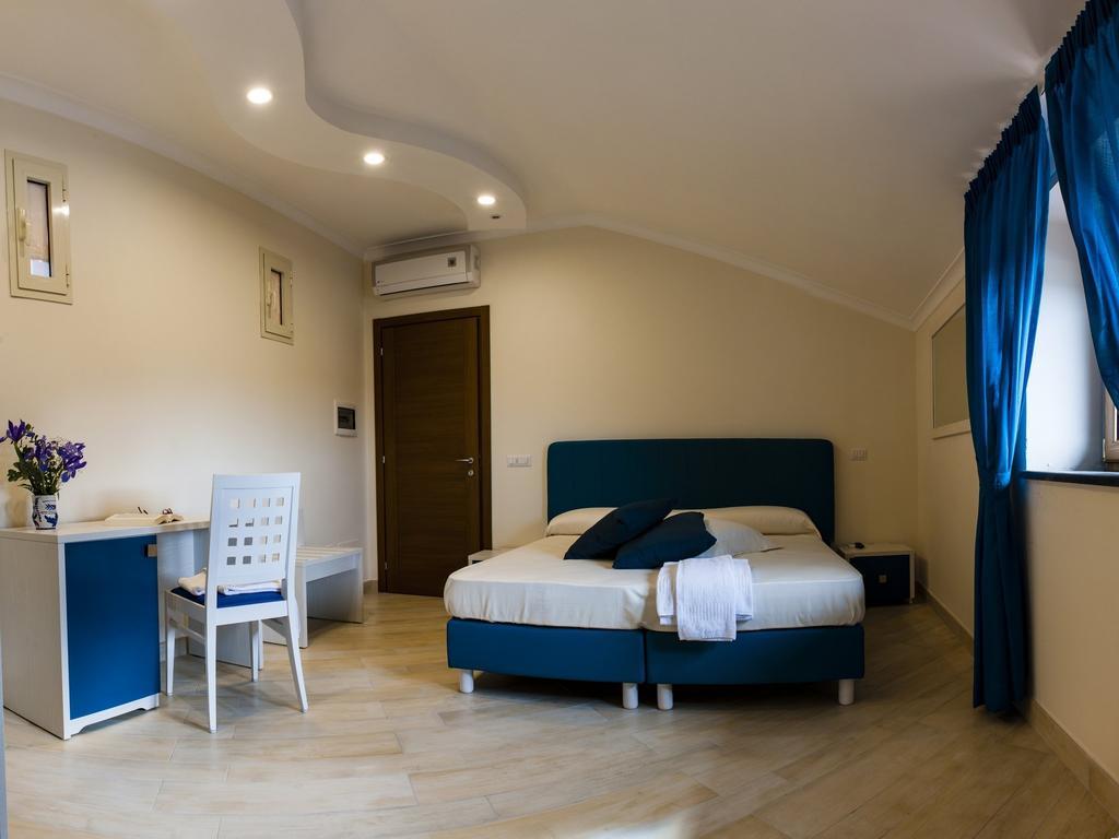 Back To Sorrento Bed and Breakfast Sant'Agnello Kamer foto